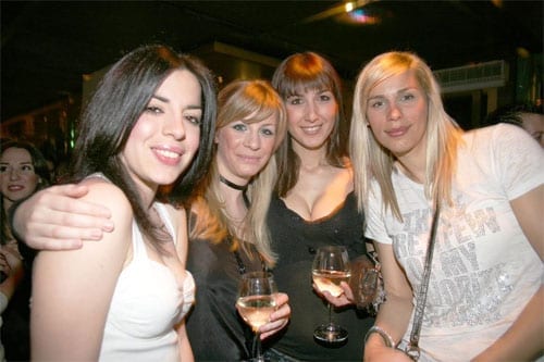 Esthete Girls @ Galaxy Bar Hilton