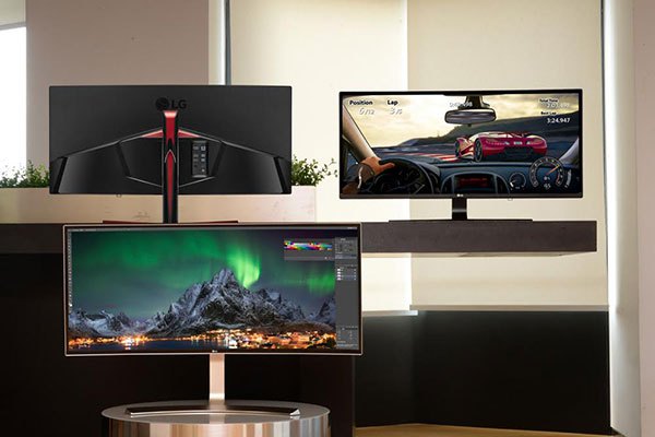 LG UltraWide monitor IFA 2016 (2)