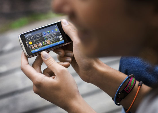 Nokia C6