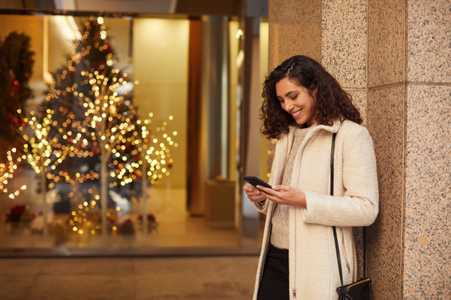 PayPal Holiday Mobile Shopping
